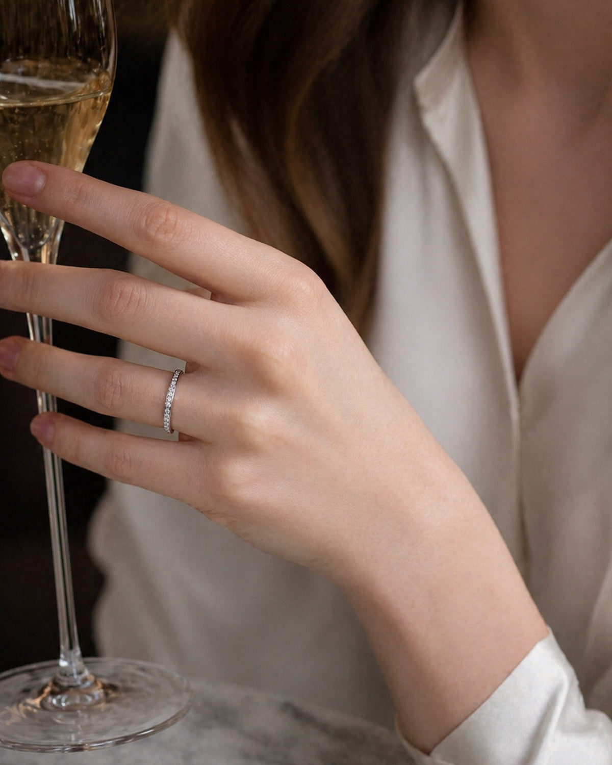 Ring „Sternenlinie“ – zarter Pavé-Ring mit feinem Moissanit-Funkeln – Silber