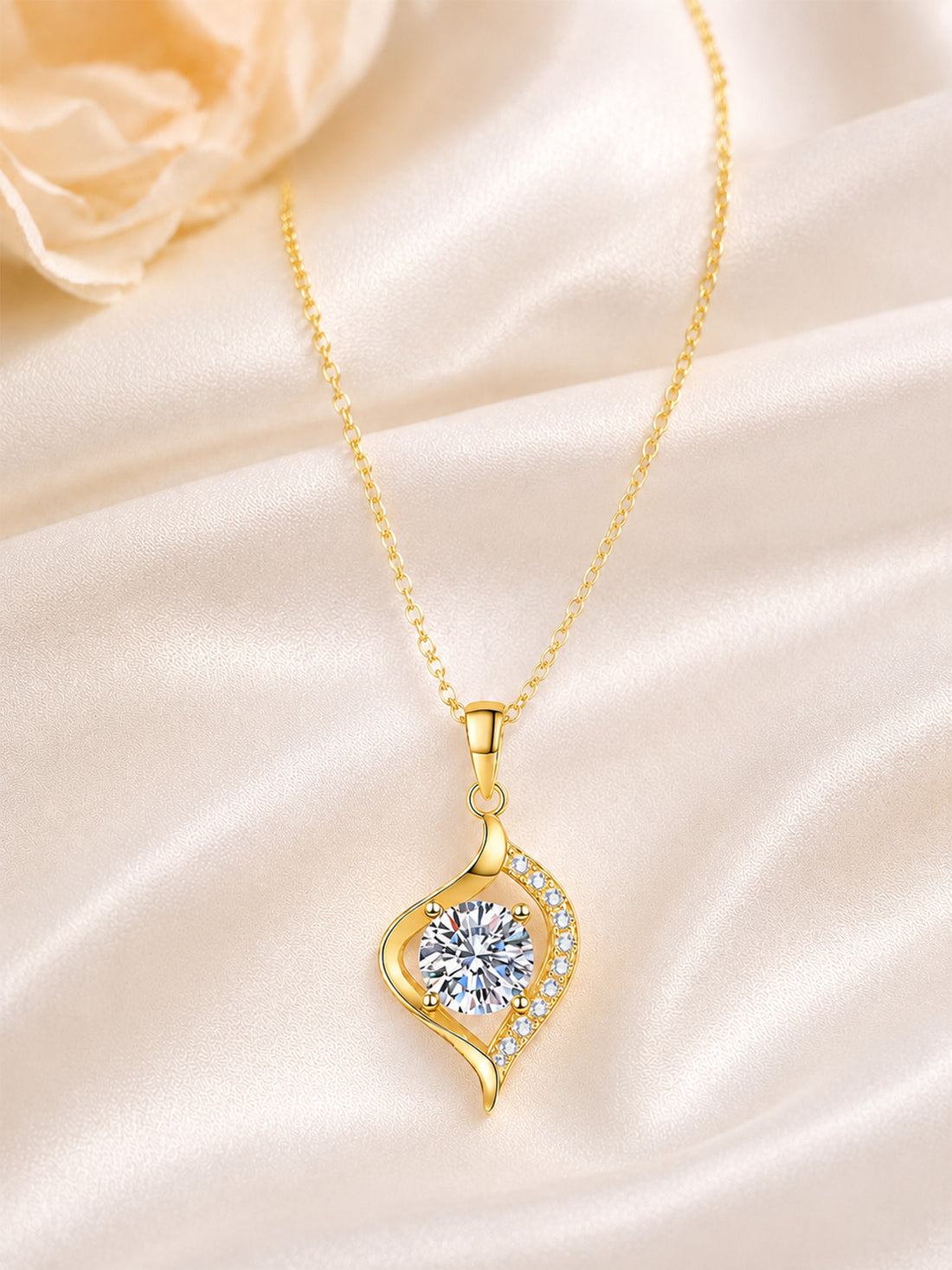Moissanit Anhänger „Twist“ 1ct