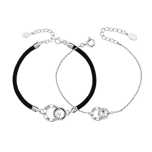 Armband „Versprechen“ – feine Silberkette mit Gravur-Charm