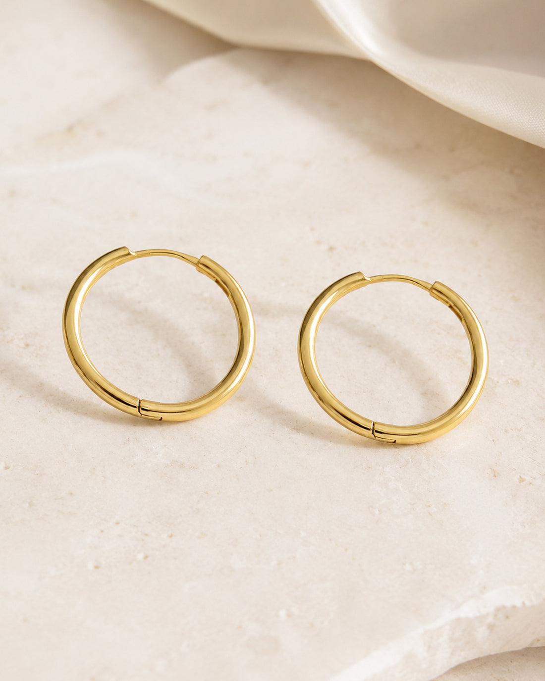 Creolen „Feinglanz“ – 23 mm, 925 Sterling Silber