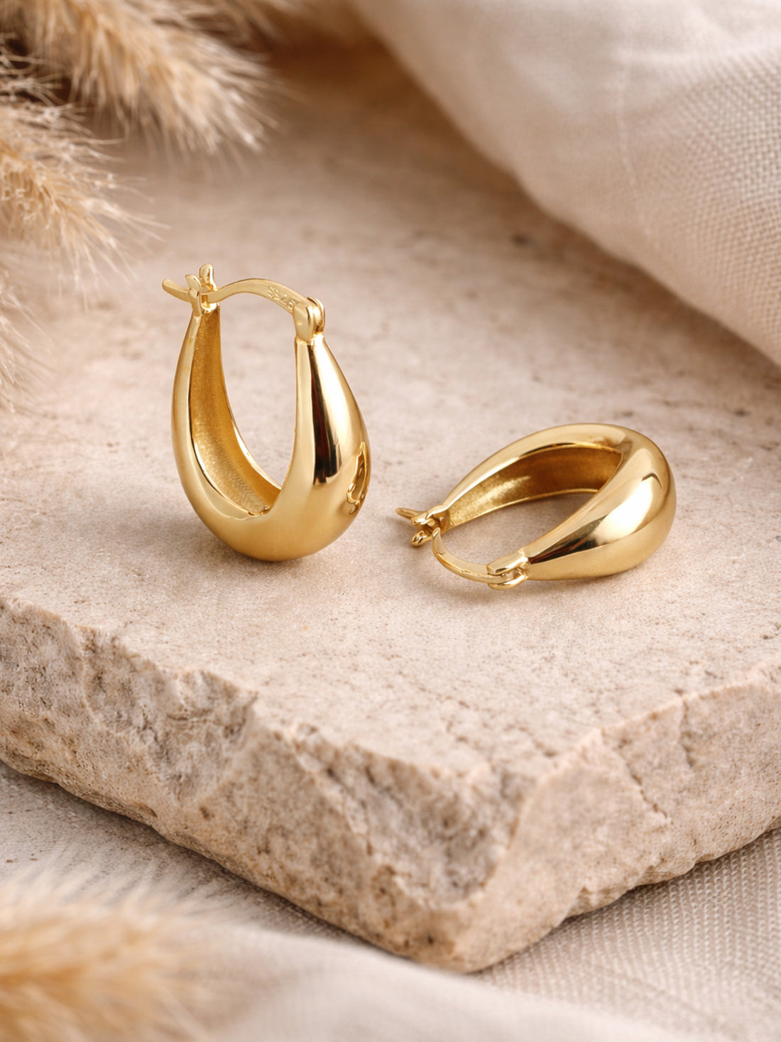 Creolen „Goldtropfen“ – voluminös, glatt, elegant – 925 Sterling Silber