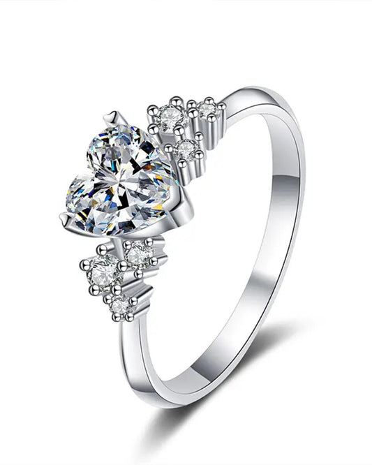 Ring „Amora Heart“ (Herz-Solitär)