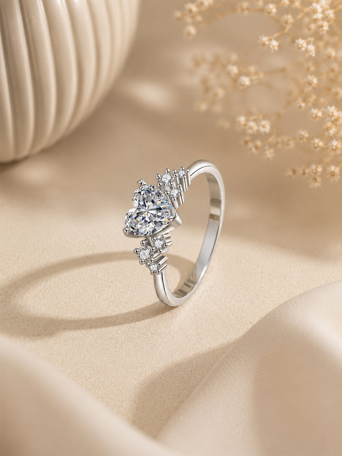 Ring „Amora Heart“ (Herz-Solitär)