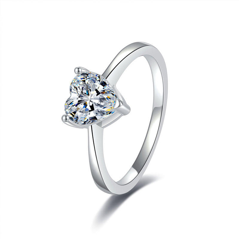 Moissanit-Solitärring „Herzlicht“ (1 ct) – Herzschliff