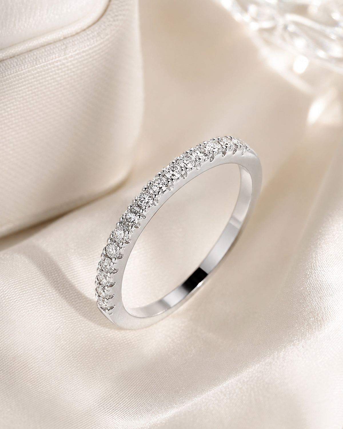Ring „Lichtkranz“ – zarter Pavé-Halbkranz, fein funkelnd – Silber
