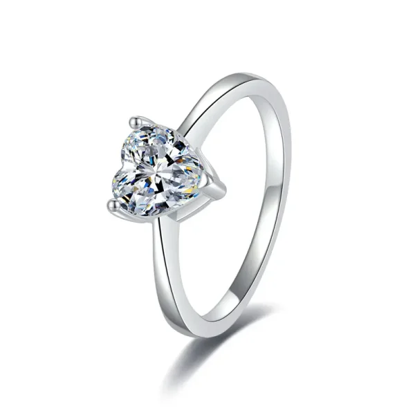 Moissanit-Solitärring „Herzlicht“ (1 ct) – Herzschliff